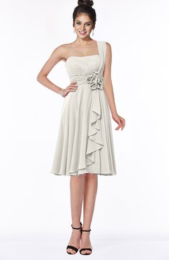 ColsBM Phoebe Off White Glamorous Bateau Sleeveless Zip up Chiffon Knee Length Bridesmaid Dresses