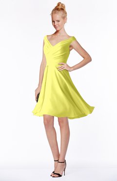 ColsBM Chloe Pale Yellow Classic Fit-n-Flare Zip up Chiffon Knee Length Ruching Bridesmaid Dresses